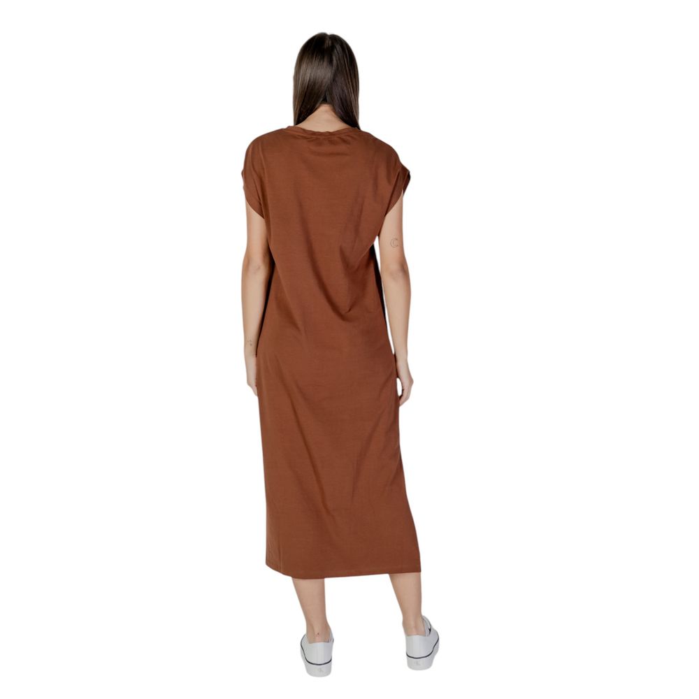 B.Young Brown Cotton Midi