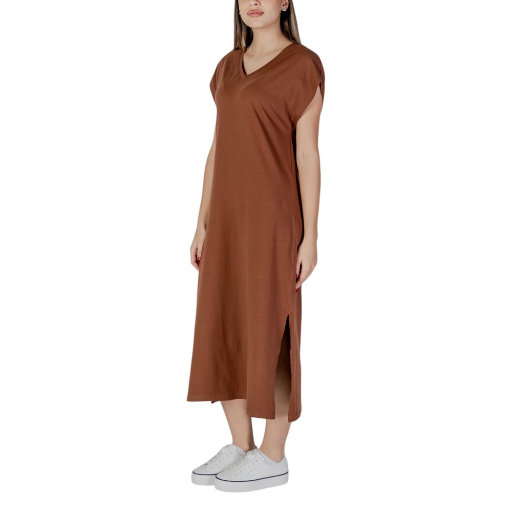 B.Young Brown Cotton Midi