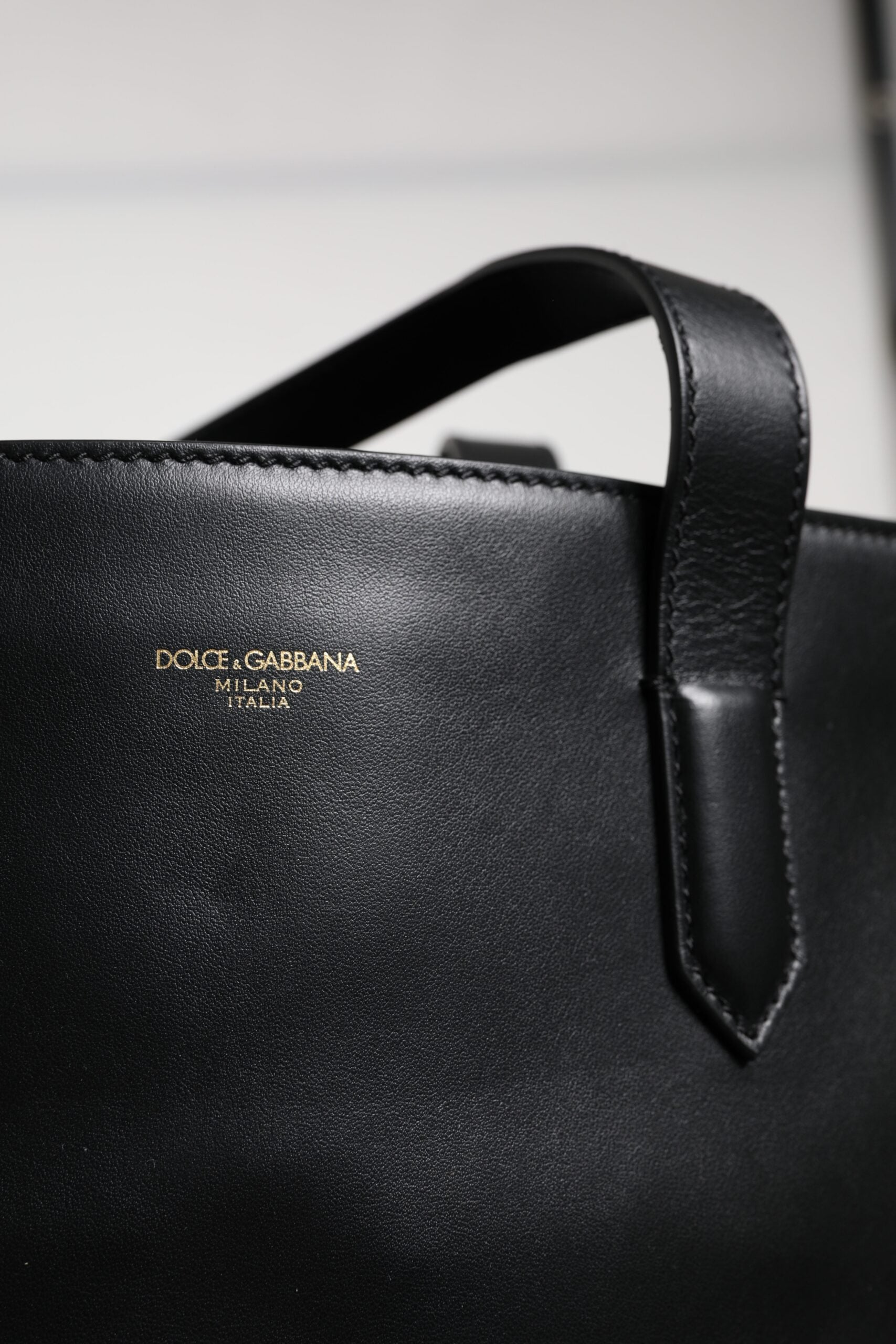 Dolce & Gabbana Black Calf Leather Shopping Tote Shoulder Bag