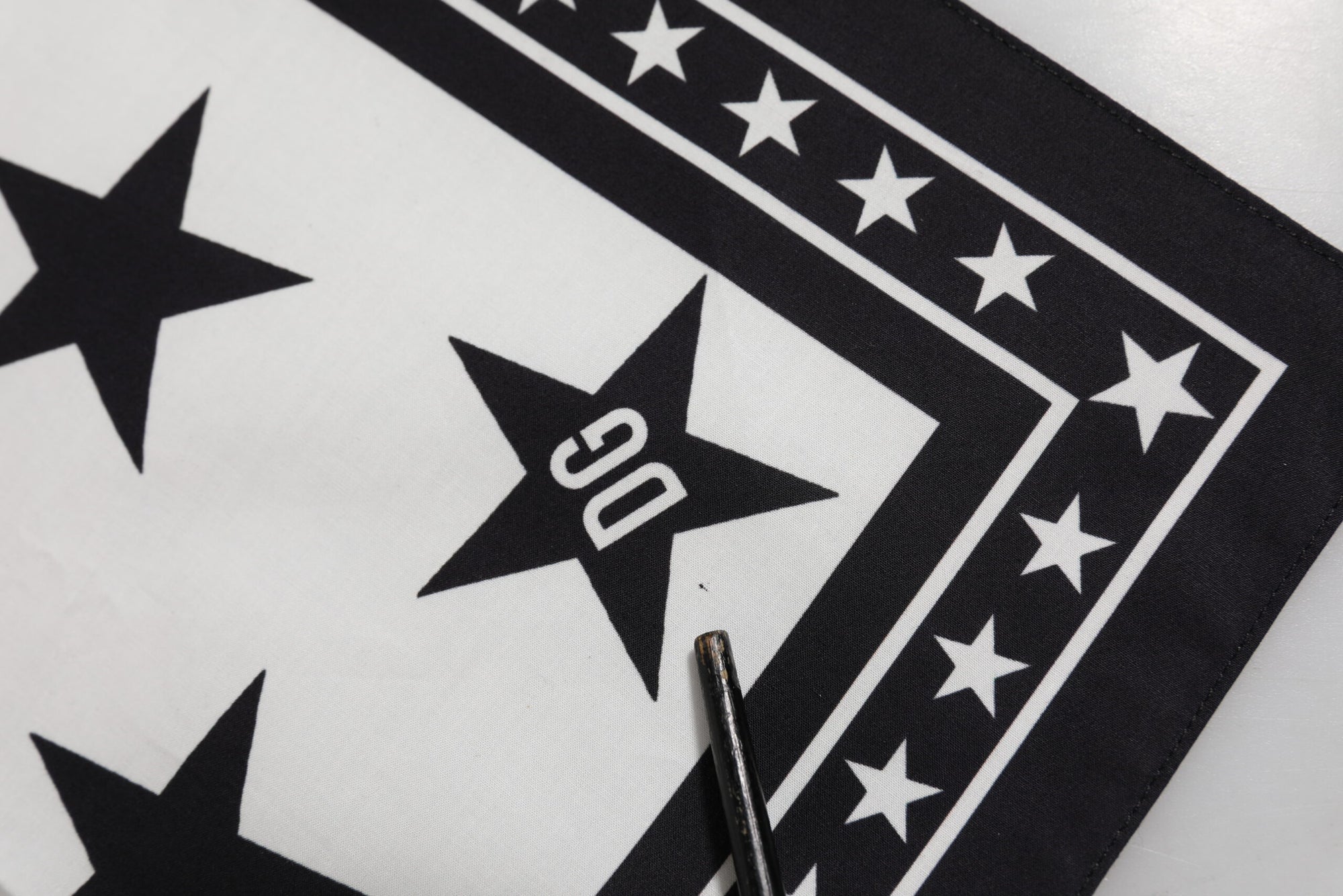 Dolce & Gabbana Black White Crown Cotton Square Foulard Scarf