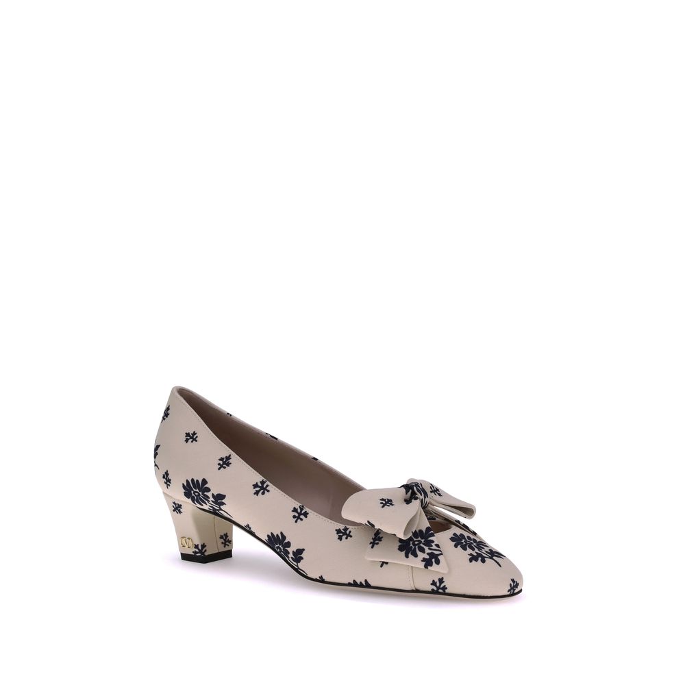 Valentino Garavani Bowow Pumps