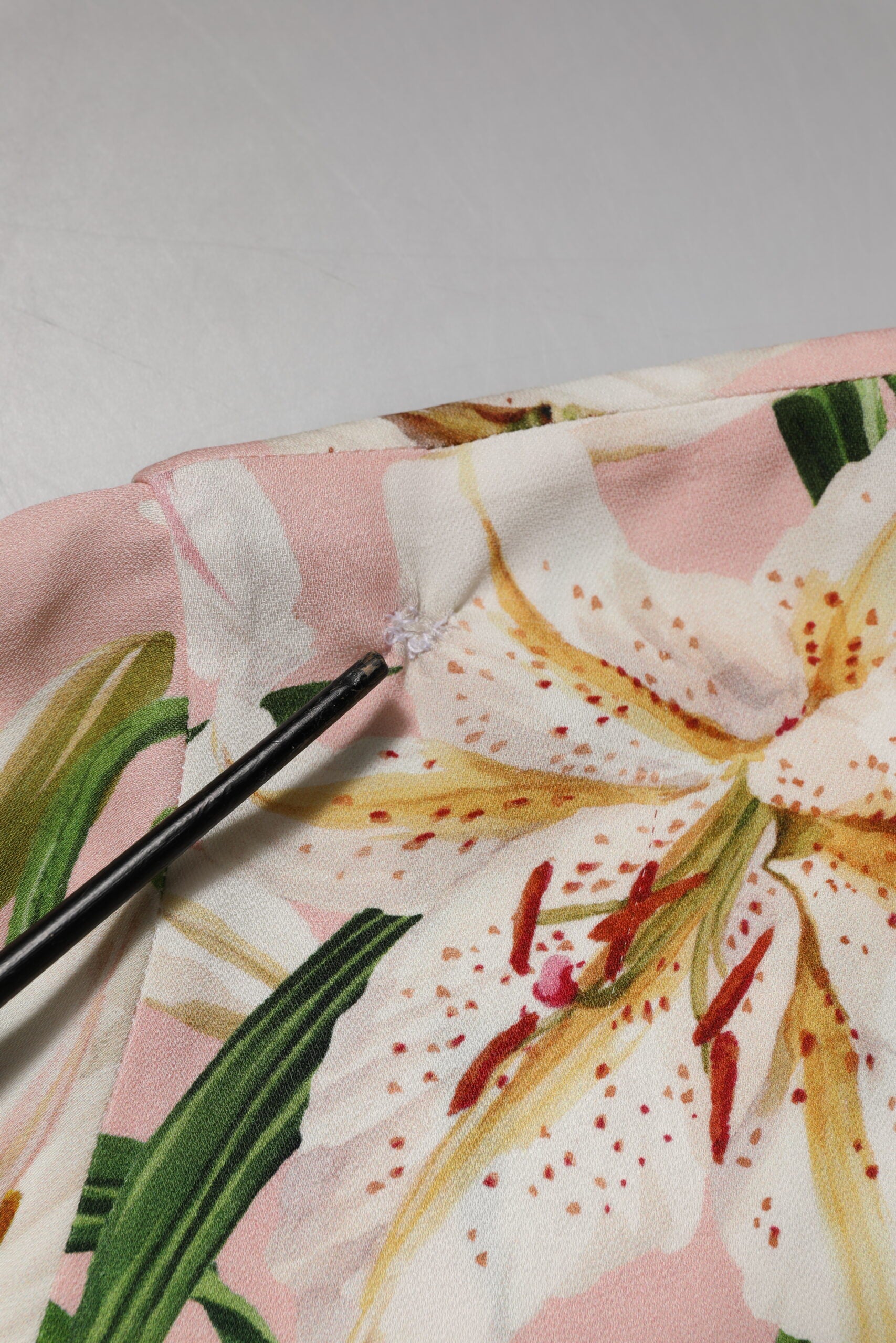 Dolce & Gabbana Pink Lily Printed Round Neck Blouse Top