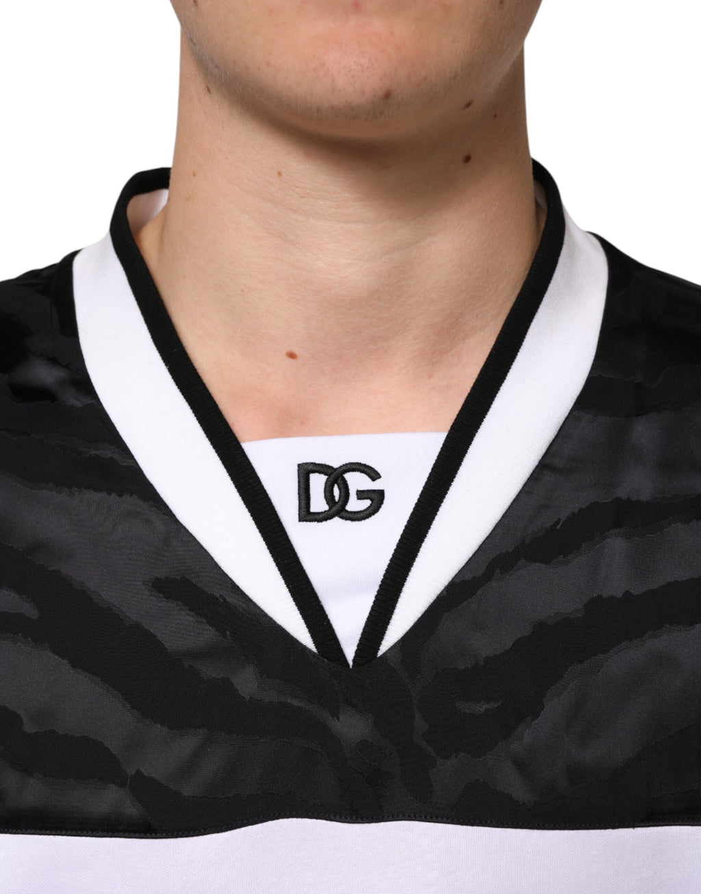 Dolce & Gabbana White Black Polyester DG Logo Mesh Jersey T-shirt